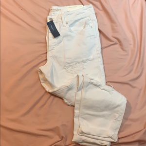 American eagle NWT TOMGIRL JEANS
